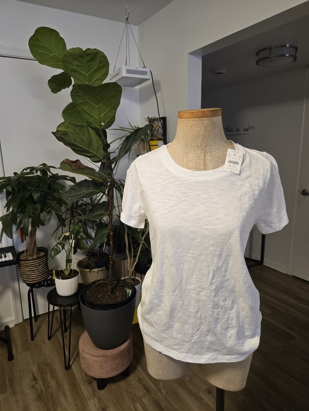 New! J.Crew Girlfriend  Tee